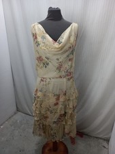 Item e3730 Women's Red Valentino Yellow Floral Dress, Size IT44, Armpits 44