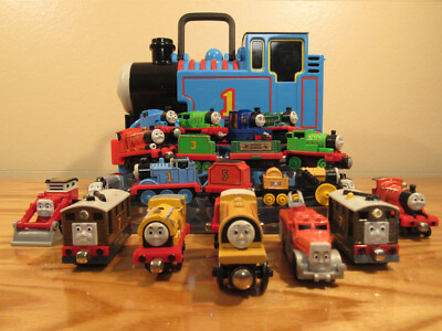 Learning Curve Thomas The Train Take N Play Carrying Case + 19 Diecasts 1 Wood