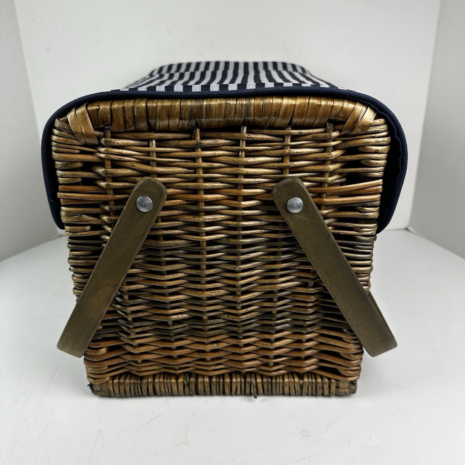 Picnic Time Wine Edition Picnic Basket Navy Blue White Stripes