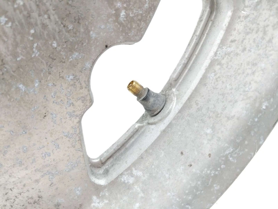 09 Honda VTX1300R Front Wheel Rim STRAIGHT 17X3.00 - Image 4 of 4