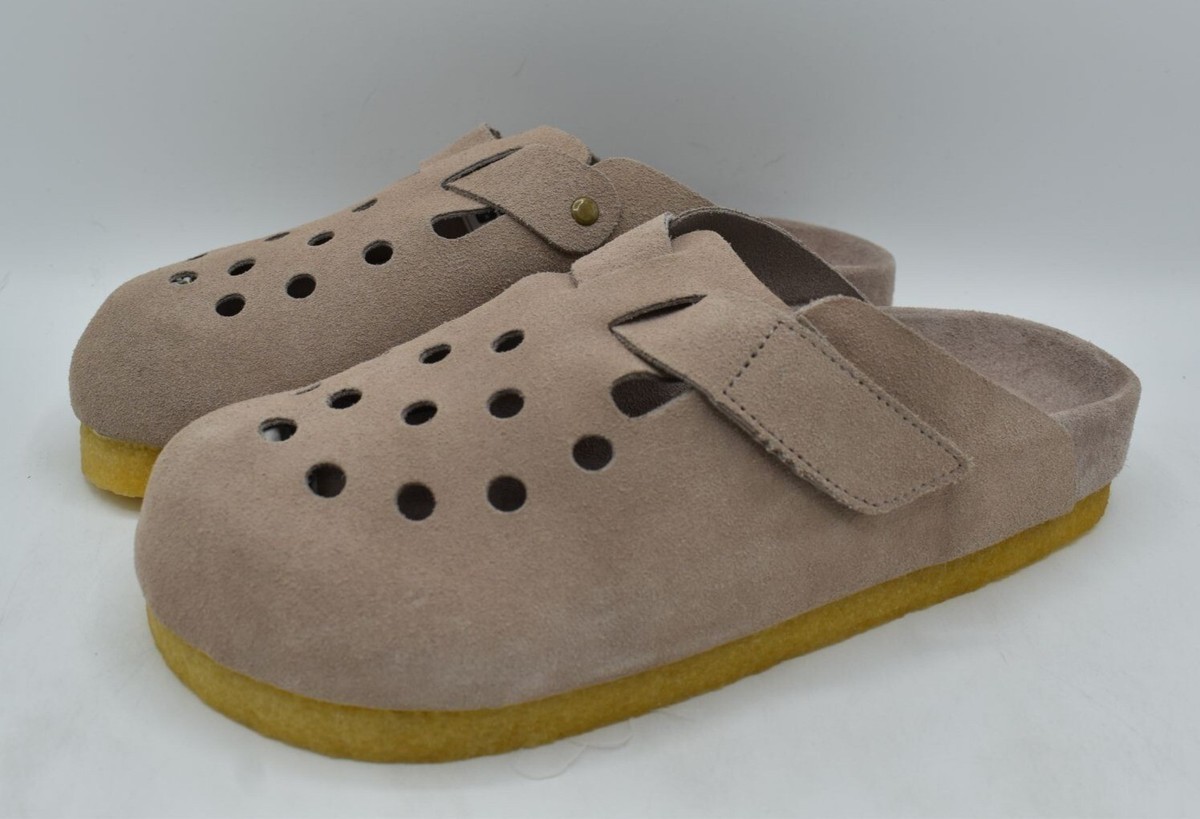 BrandBlack Womens Size 7.5 Carrerra Suede Taupe Slip On  display picture 3