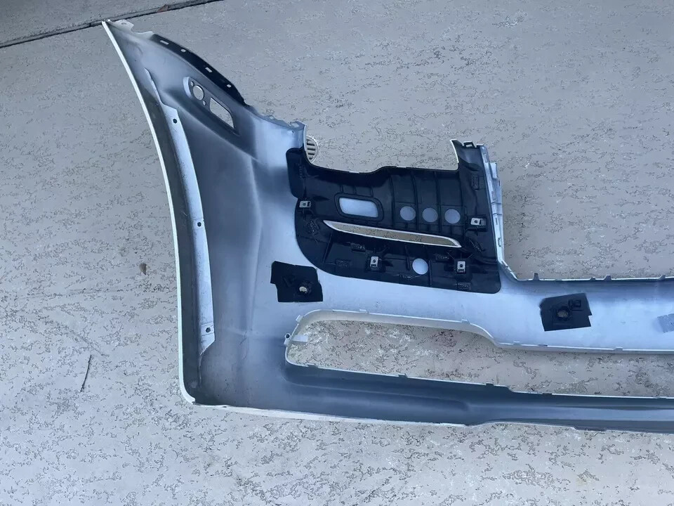 Rolls Royce Wraith Front Bumper 2017 2018 2019 2020 2021 - OEM - Great Shape *