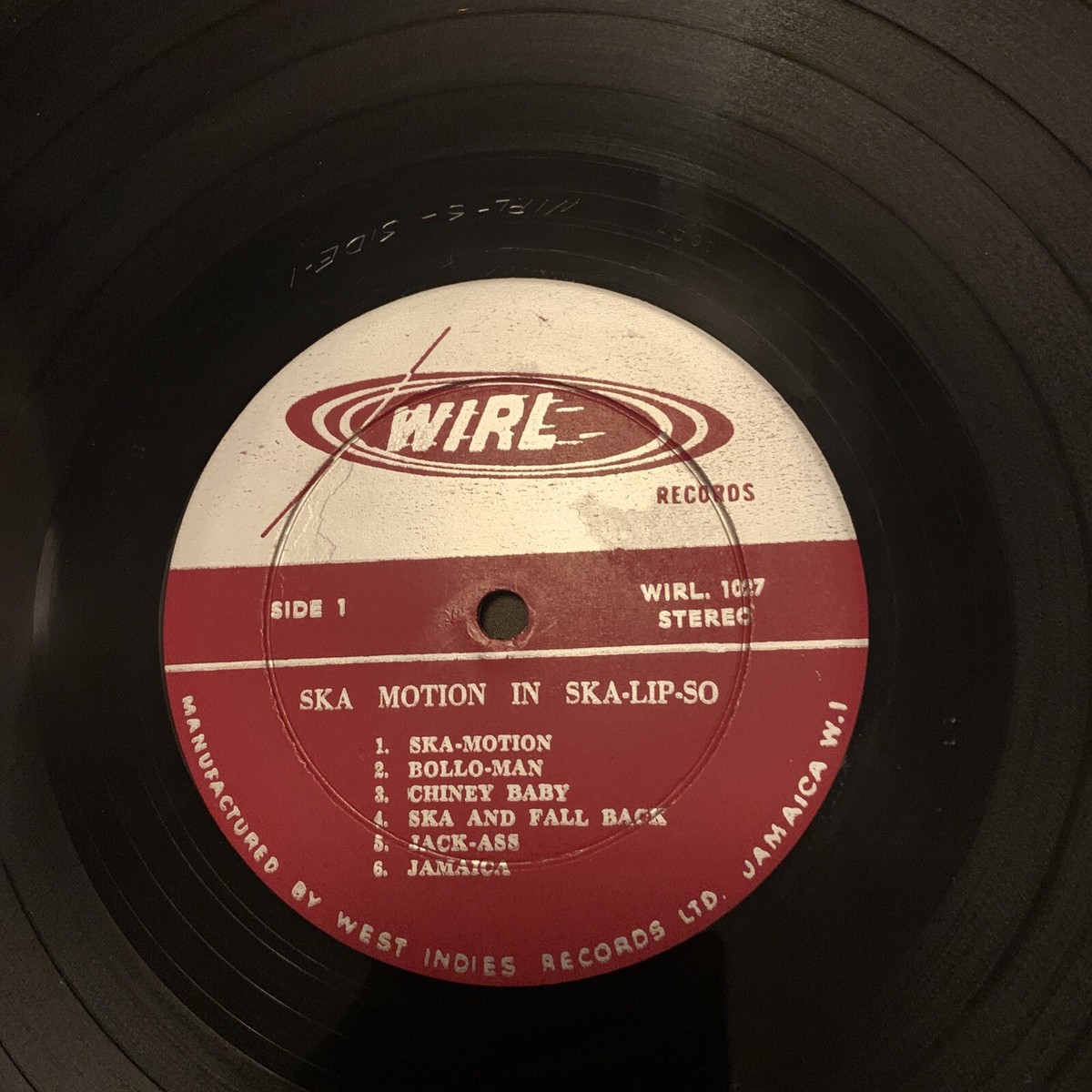THE HILTONAIRES SKA-MOTION IN SKA-LIP-SO .GREAT MENTO SKA RARE