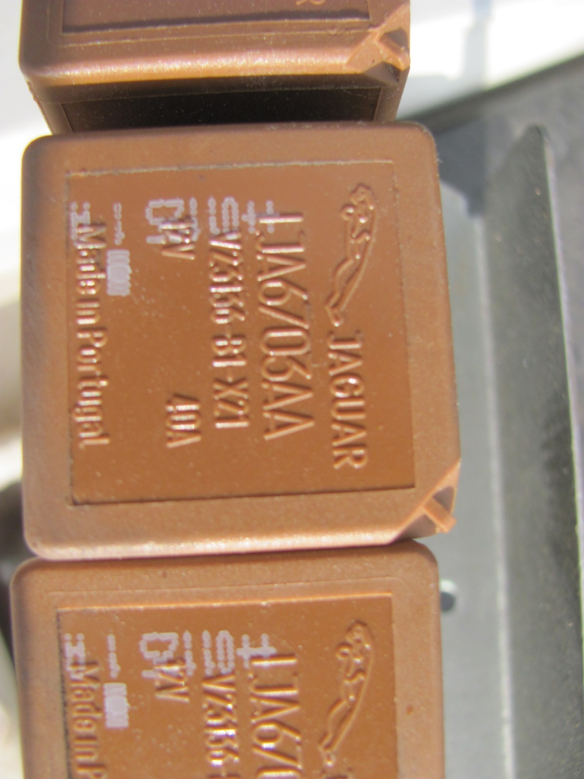 jaguar-xj8-xj8l-vanden-plas-1998-1999-2000-2001-2002-2003-front-relay