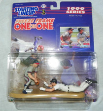Starting Lineup Freeze Frame Chipper Jones Larry Walker One On One 1999