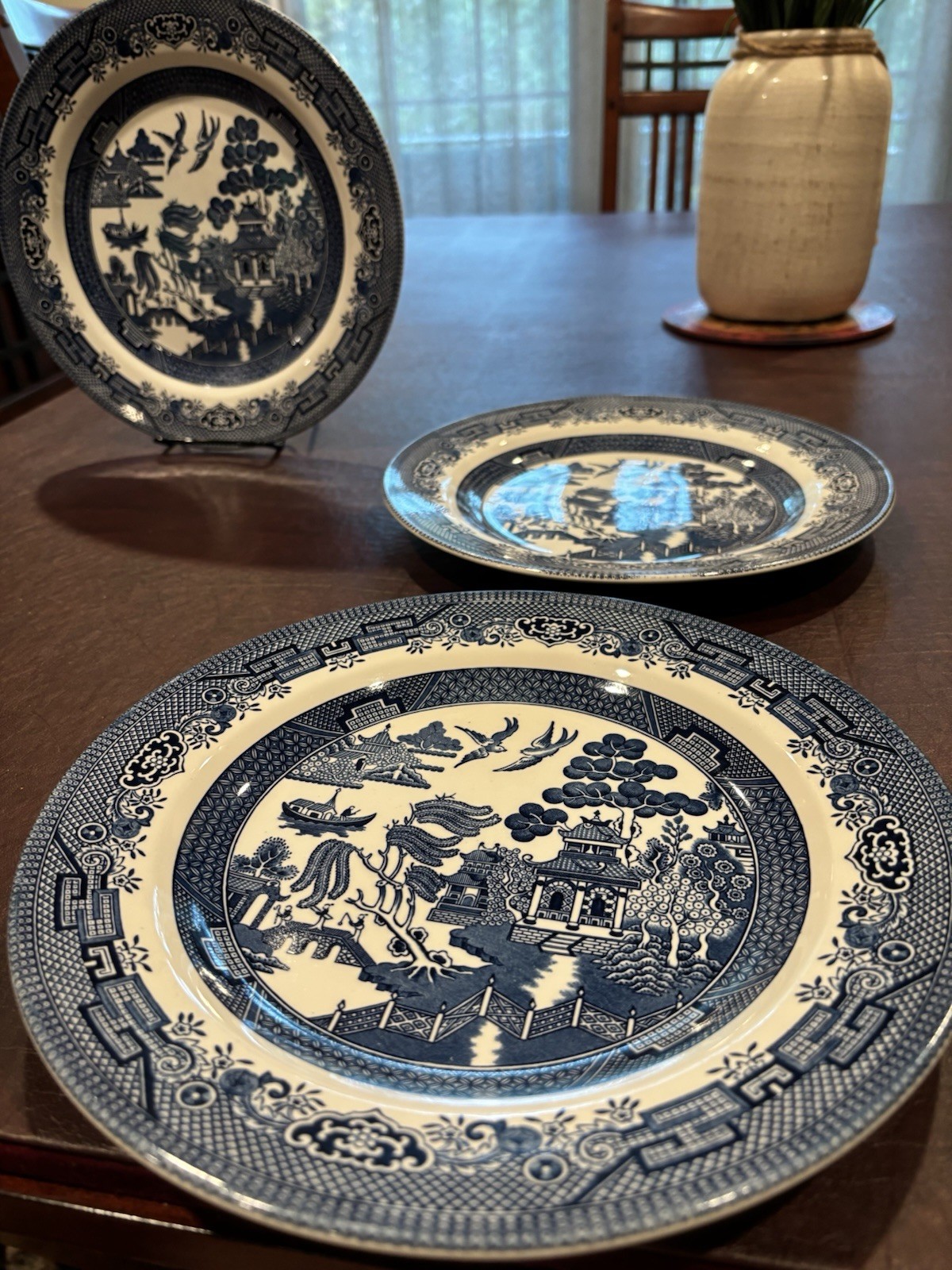 3 Vintage Churchill Blue Willow Dinner Plates Made In England Chinoiserie Style