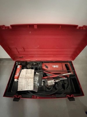 Hilti DD 100 Bohrmaschine 240 V Netzbetrieb rot mit Koffer & Zusatzgriff