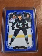2025-26 O-Pee-Chee Blue Border #4 Eeli Tolvanen - Seattle Kraken