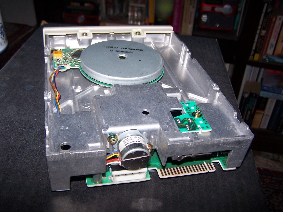 Toshiba ND-0802AR 1.2MB 5.25-inch Internal Floppy Disk Drive (Off