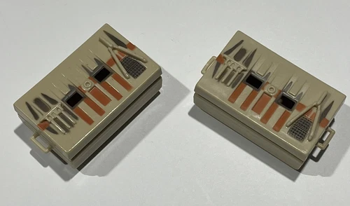 Star Wars/Gi Joe Accessories: 2 TRUNKS/CRATES/BOXES W/LIDS Loose