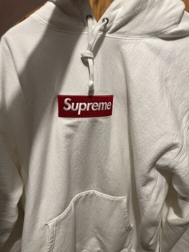 100% Authentic Supreme Box Logo Hoodie FW16 Size Large Pre-Owned