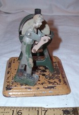 FLEISCHMANN STEAM ENGINE MAN GRINDING TIN TOY ACCESSORY 1940s WEST GERMANY