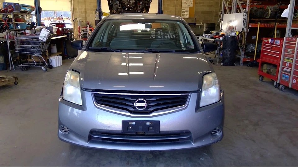 Used Fuel Tank fits: 2010 Nissan Sentra  Grade A Foto 2 de 4