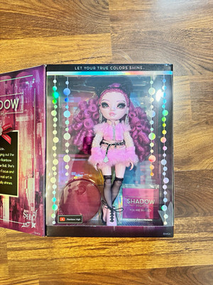 Shadow High Costume Ball Lola Wilde Fashion Doll, New in box