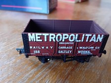 Bachmann 37-150K MetropolitanRC & W 8 Plank fixed end wagon