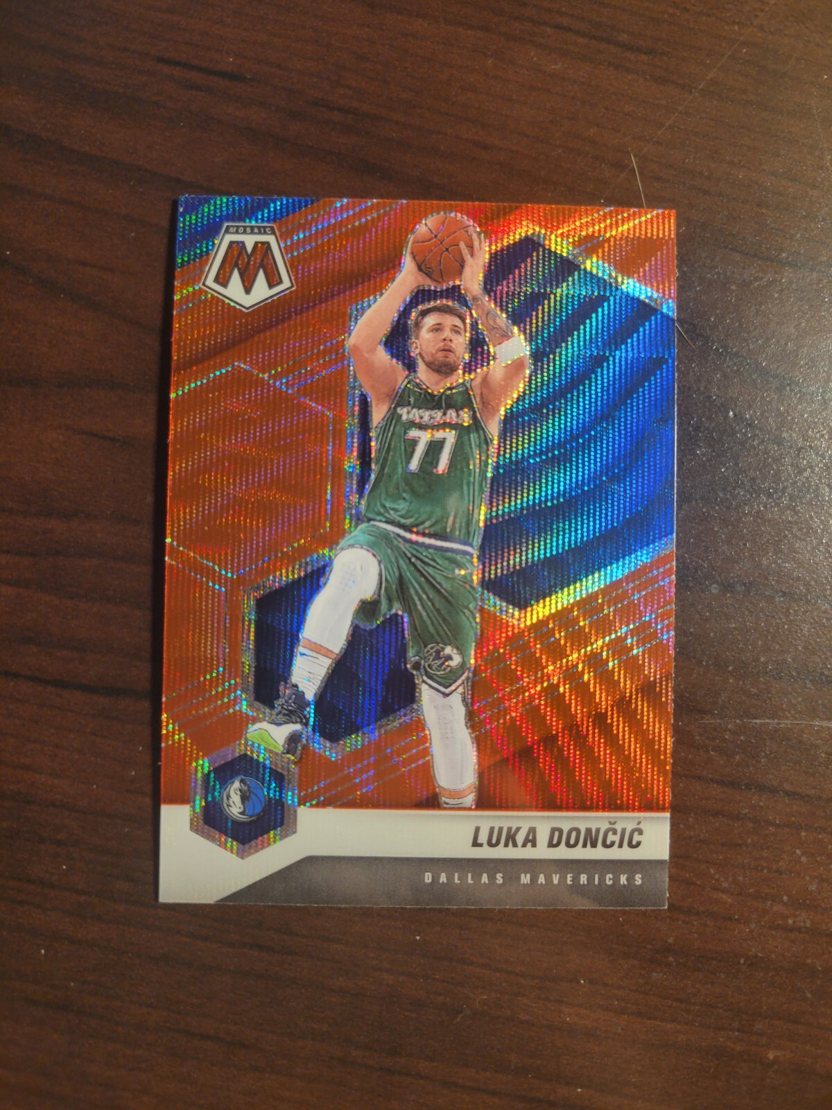 Luka Doncic 2020-21 Panini Mosaic #47 Asia Red Wave Prizm Mavericks