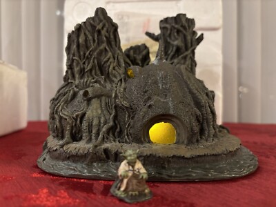 Star Wars Galactic Hawthorne Village 2009 Yoda s House #4 In Series W/Yoda COA