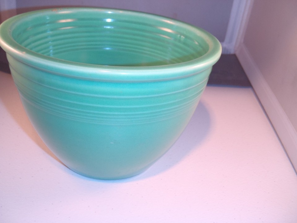 Fiestaware Light Green Vintage Mixing Bowl 3 With Interior Rings 1930s