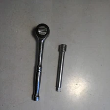 Chrome Vanadium 1/4 "   rachet w/ 3 1/2" extension JAPAN