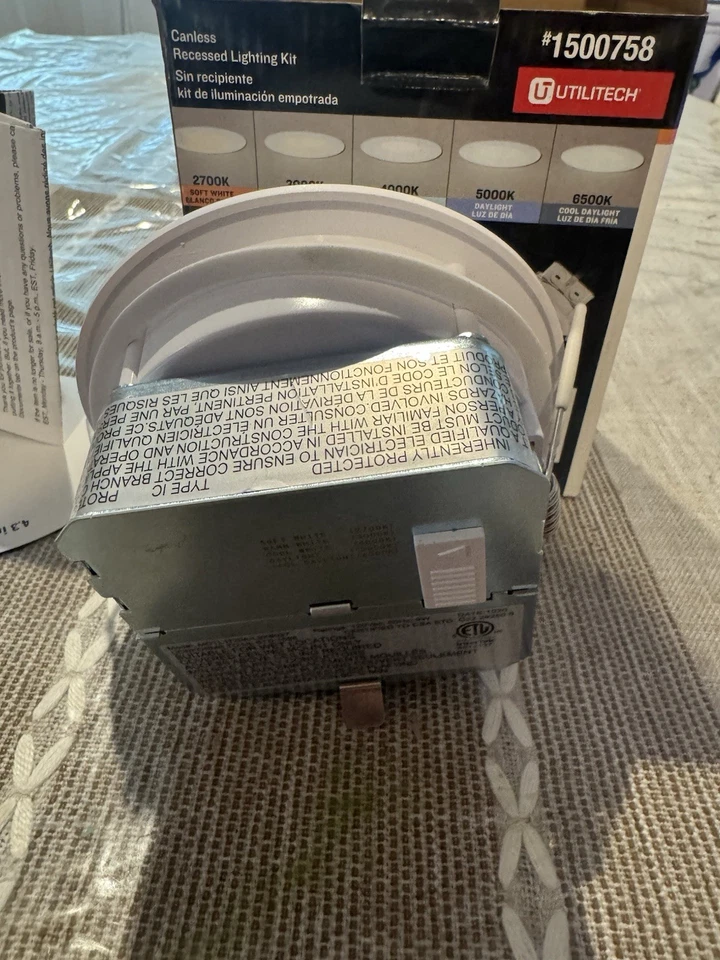 Utilitech Canless LED 4.3" 2700K-6500K 580 Lumens Dimmable #1500758 MRSP $19.99 - Image 4 of 4