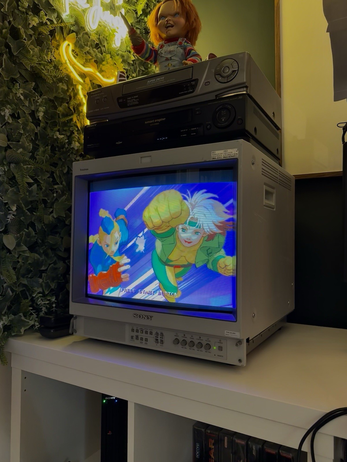Sony PVM-20L2MD 20” Broadcast Monitor – 600 TVL Trinitron – Rare White Edition