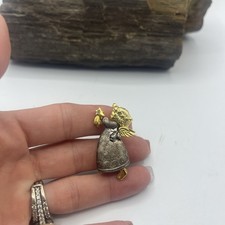 Dancraft Silver and Gold Tone Angel Catching a Shooting Star Brooch #71