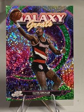 2025-26 Cosmic Chrome GG-13 CLYDE DREXLER Galaxy Great Green Space Dust /75