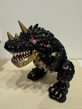 INSTINCTOY Vincent vs. LIQUID