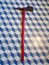 ANCIEN HACHE POMPIER-INCENDIE-FER FORGé-manche bois-L=93cm