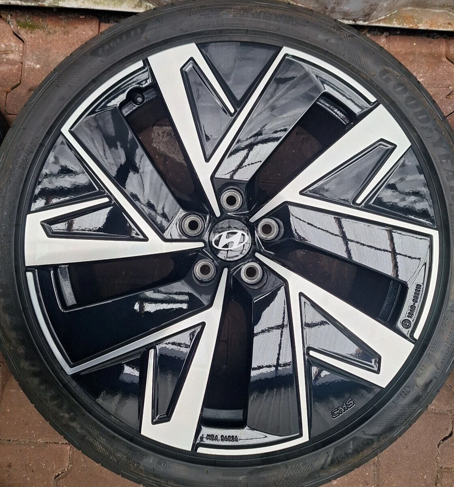 Hyundai IONIQ 6  Sommerradsatz 245 40 R20 99V 8,5X20 ET53,5 5X114,3  ALU CMS - Bild 3 von 4