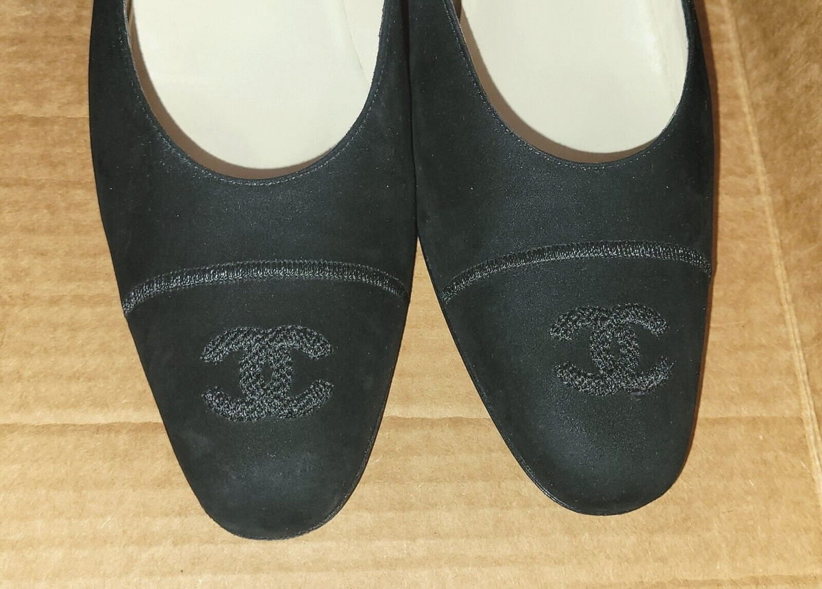 AUTH.VINTAGE CHANEL BLACK SUEDE LOW HEEL CC LOGO SHOES PUMPS 37 1 