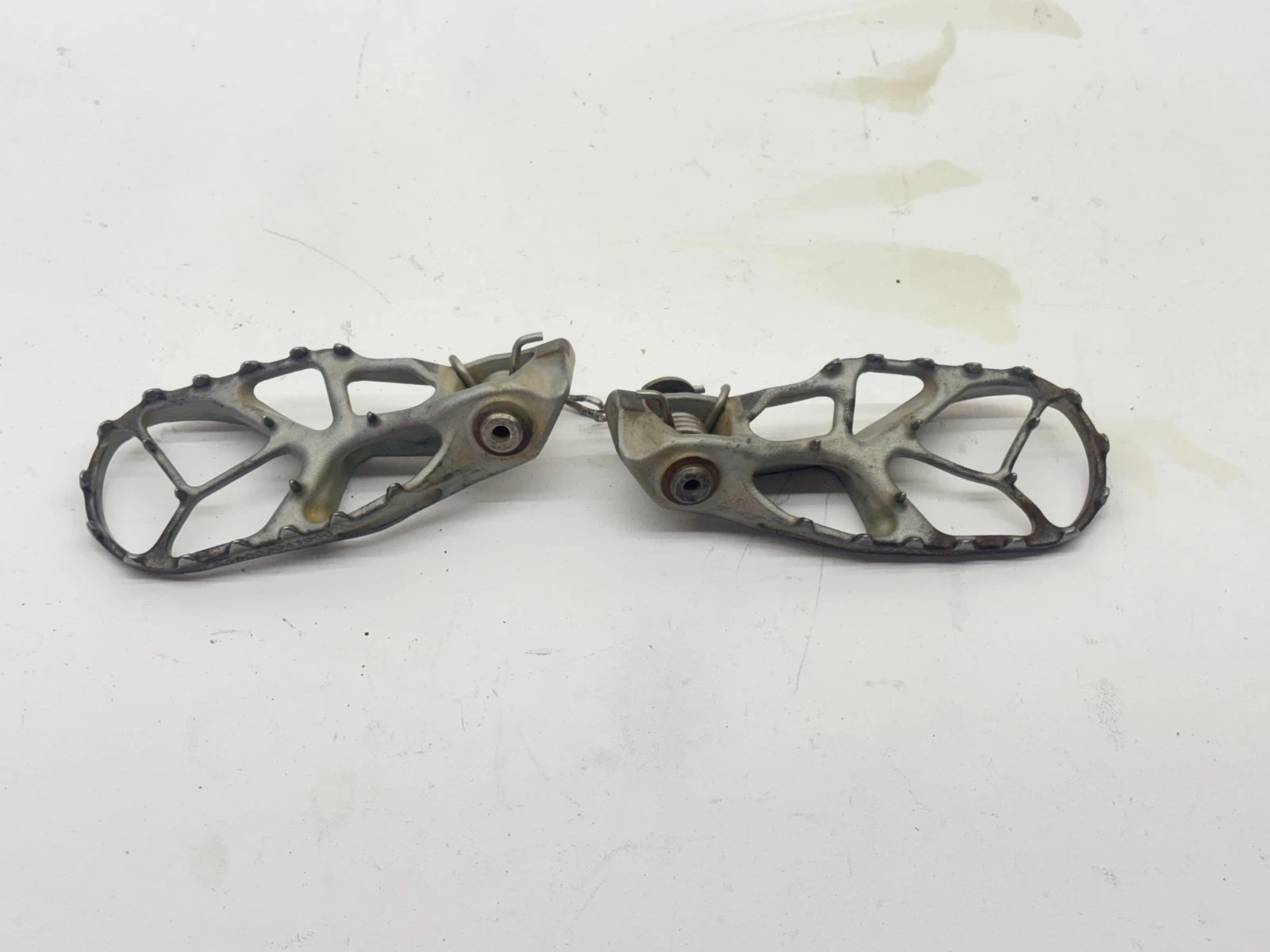 2023 Husqvarna FX350 Foot Peg Left Right Set Footrests Pedals OEM A46003137033