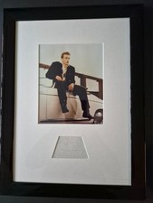 JAMES DEAN PHOTO WITH AUTOGRAPH 1955 - CERTIFIED - IN FRAME - IN GOOD CONDITION
