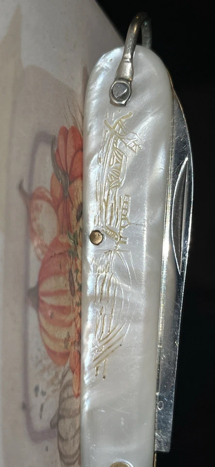 Vintage Maniago Inox Single Blade Pearl Handle Pocket Knife - Image 2 of 4
