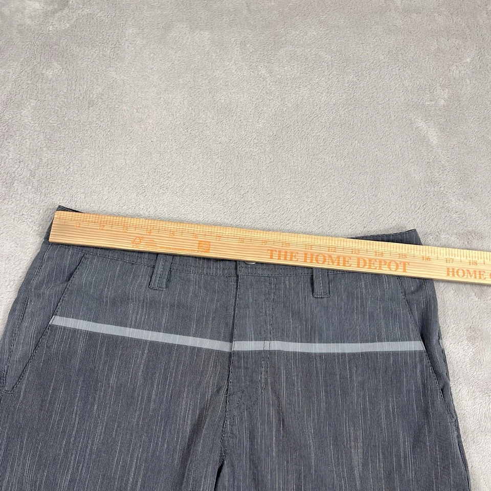 Volcom Hybrid Shorts Mens Size 30 Gray Blue Striped Quick Dry Surf & Turf Beach - Image 3 of 4