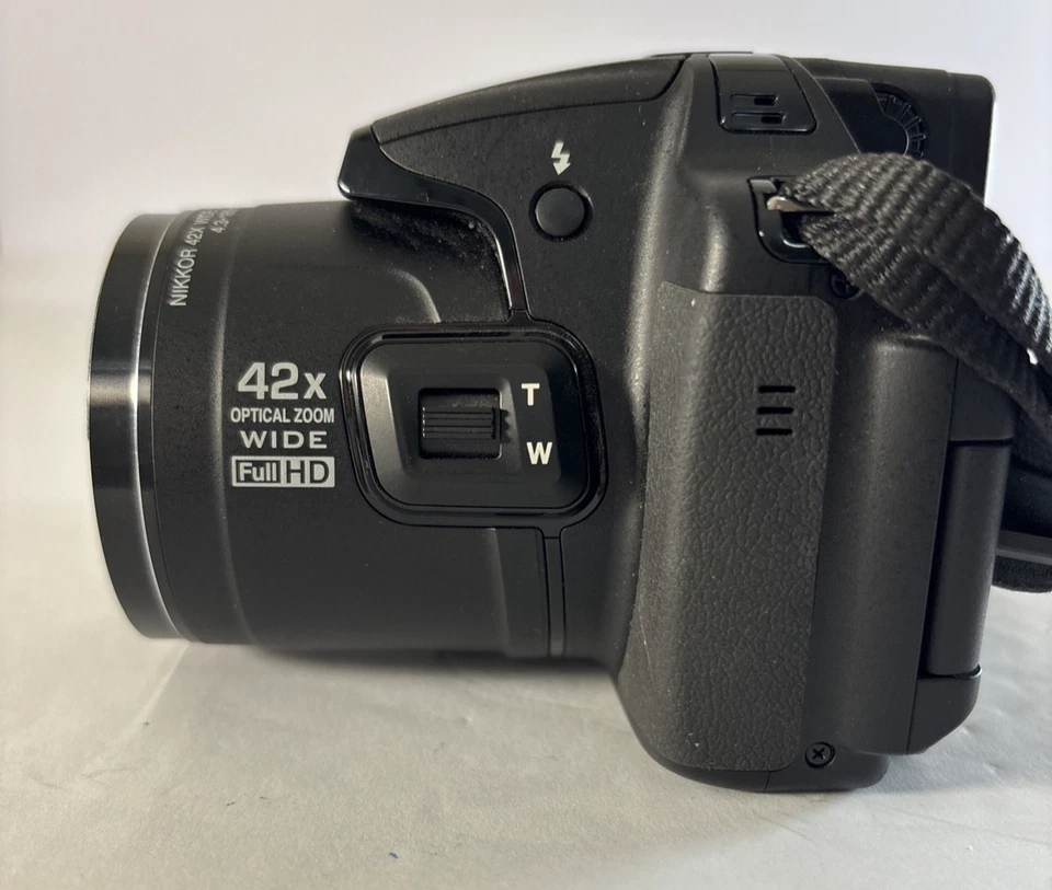 Cámara Nikon Coolpix P520 18.1MP 42X DSLR-Negra-Cargador, Tarjeta, Cable-Paquete Foto 4 de 4