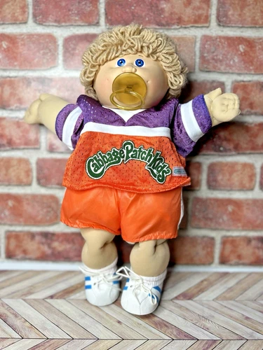 Cabbage Patch Kids Boy Doll Blond Hair Blue Eyes Coleco 1985 Pacifier Clothes