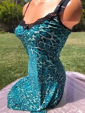 RAMPAGE VINTAGE BEAUTIFUL Teddie Thong-Small- Aqua Print w Black Lace/Sequins