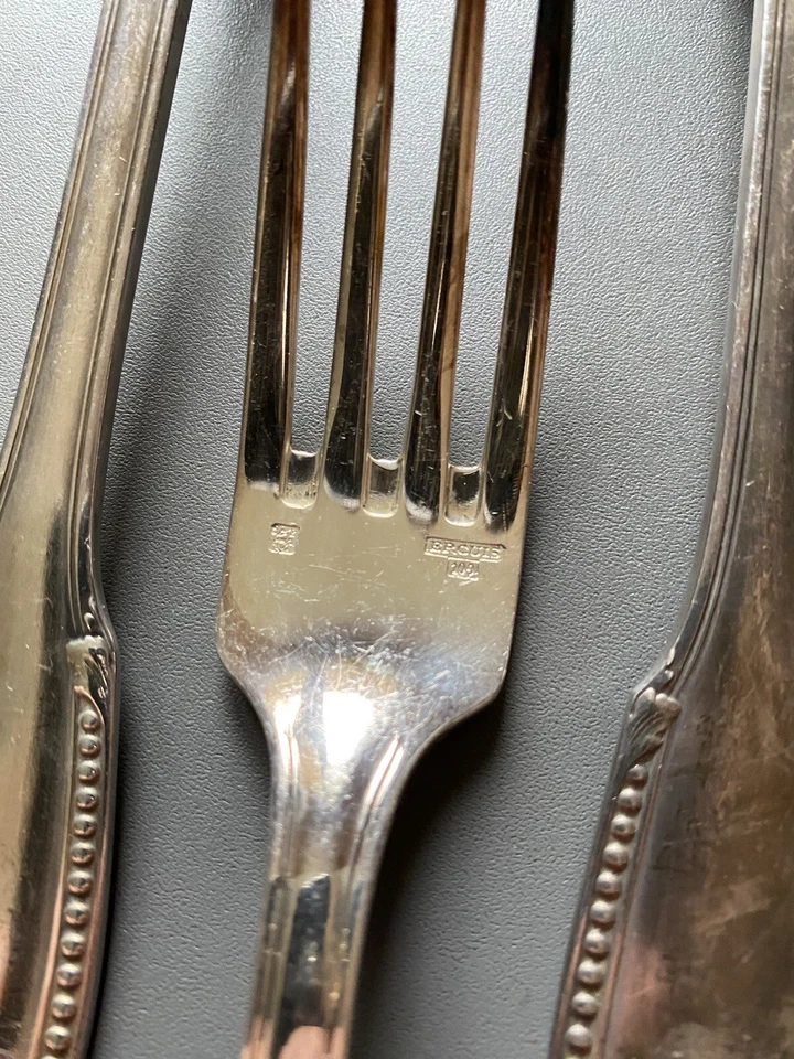 12 couverts ménagère Ercuis 6 cuillères 6 fourchettes métal argenté vintage - Photo 3/4