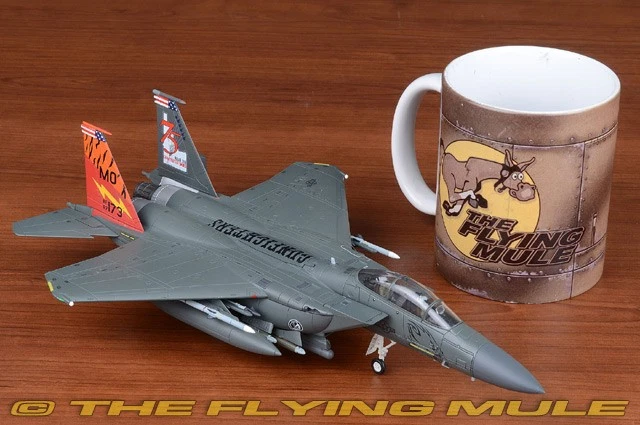 Hobby Master 1:72 F-15E Strike Eagle USAF 366th FW, 389th FS Thunderbolts Foto 4 de 4