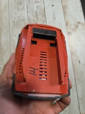 Hilti B22 4.0Ah Lithium-Ion Battery 21.6 V TESTED (Pre-Owned) One Battery 