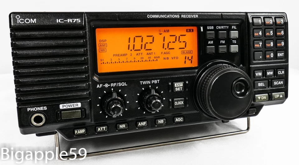 Icom IC-R75 Shortwave Amateur Radio Receiver w/ Sync Detector & UT-106 DSP Unit - Image 3 of 4