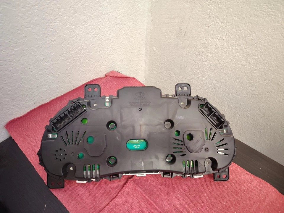 Hyundai Accent Gauge Cluster 2015-2017 Foto 3 de 4
