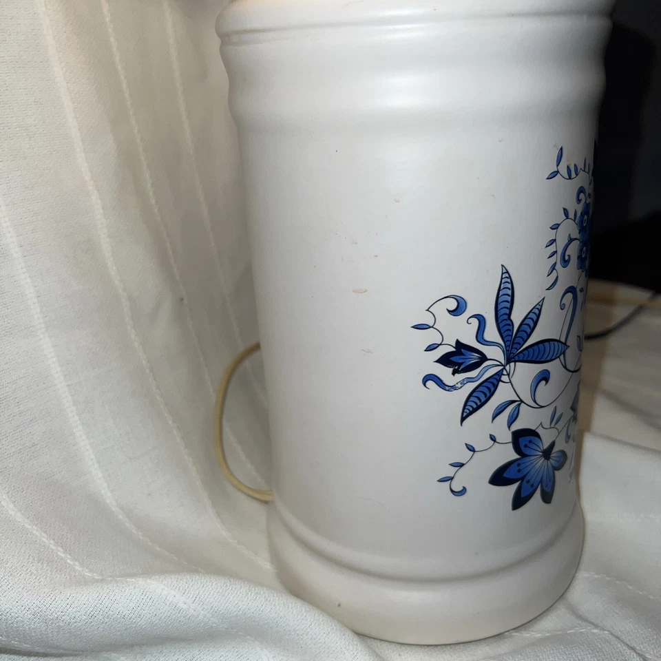 Lámpara de mesa vintage de cebolla azul porcelana hoja blanca azul, encanto de casa, jardín Foto 3 de 4
