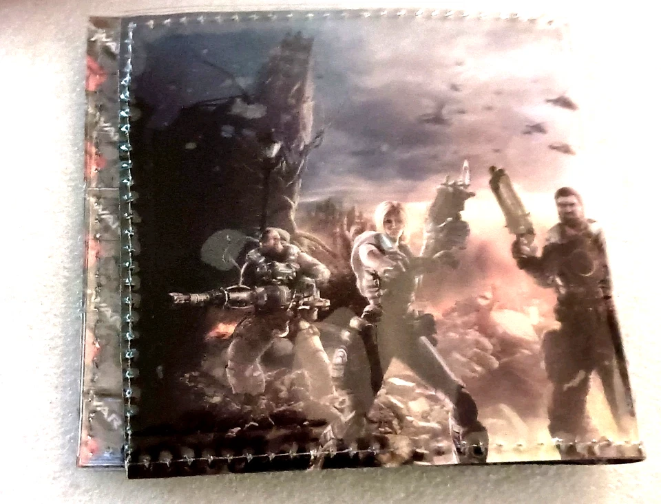 Cartera y botón de vinilo Gears Of War 3 NECA nuevo etiquetas selladas 2011 Foto 2 de 4