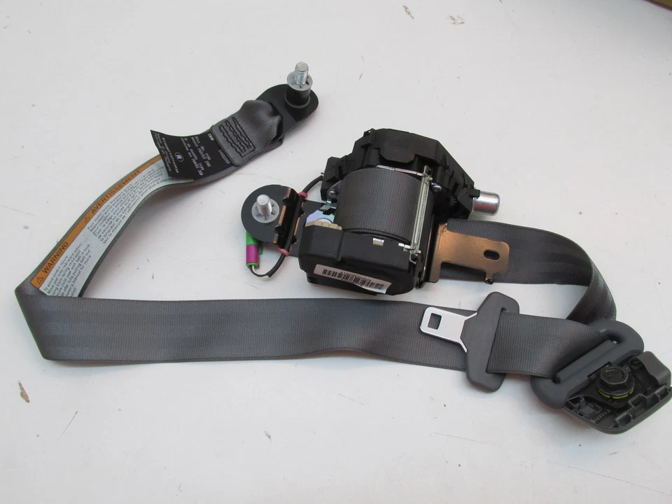 Suzuki Forenza Reno 2007 OEM retractor de cinturón de seguridad delantero derecho 84901-85Z20 Foto 3 de 4