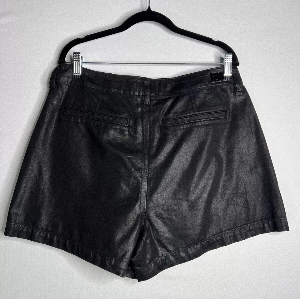 Pantalones Cortos PAIGE Negros Recubiertos Imitación Cuero Plisado Frontal Tiro Alto Mujer Talla 32 $189 Foto 4 de 4