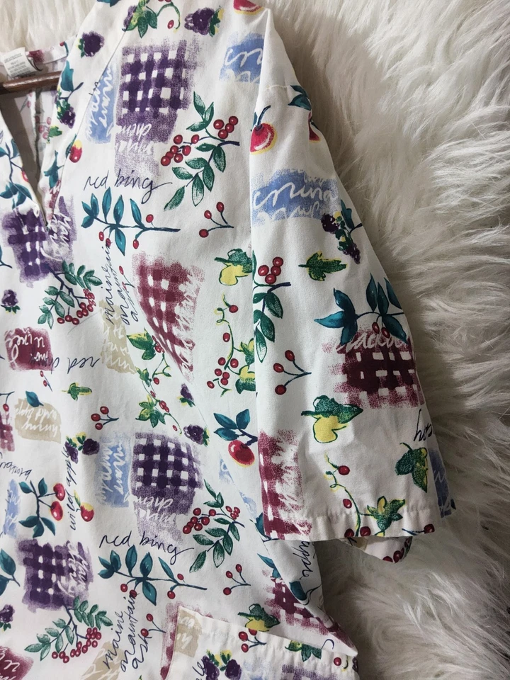 Blusa Médica de Colección Y2K Barco para Mujer Talla L Texturizada Fruta Estampado Floral Enfermería Médica  Foto 3 de 4
