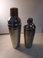 Cocktail Shaker Set of 2 - Premium Bar Set Stainless Steel 