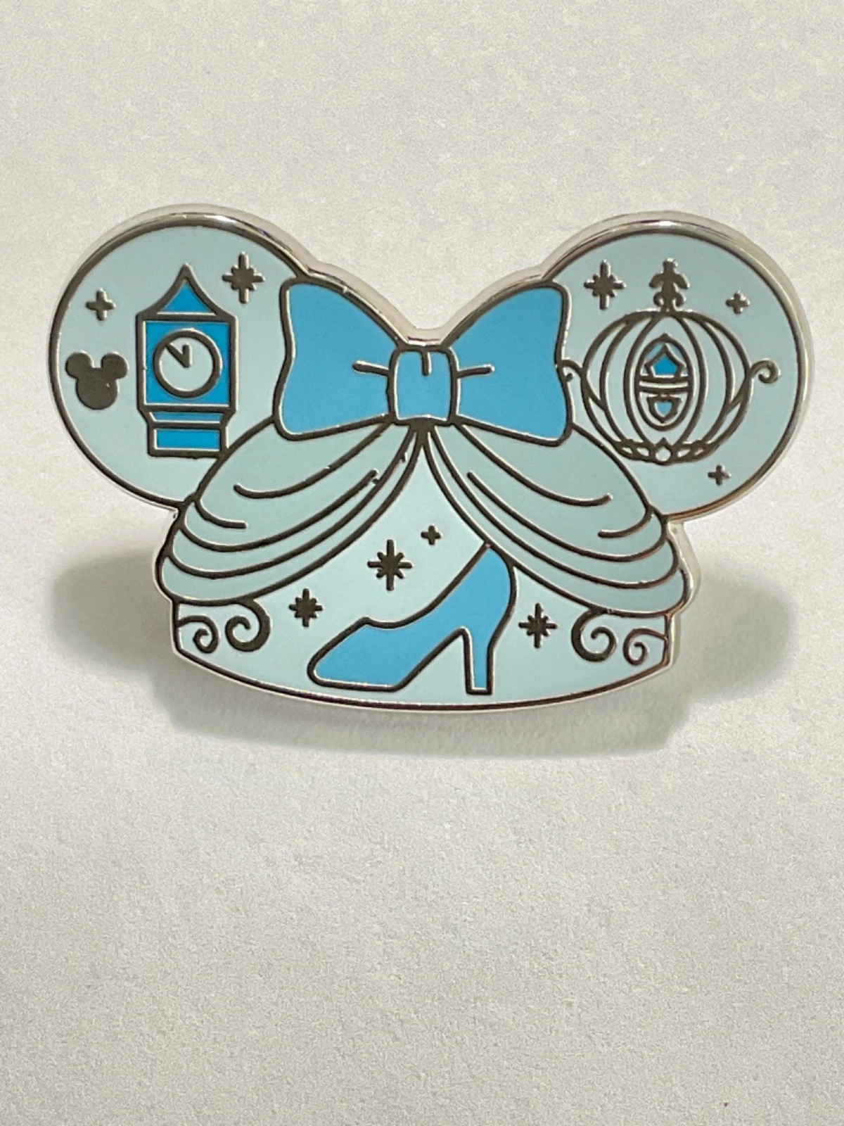 2024 Disney Pins WDW Hidden Mickey Ear Hat Cinderella Pin D1